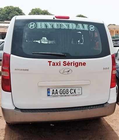 Le taxi de Sérigne 8 places