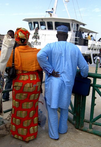 Attente du bateau pour Gorée